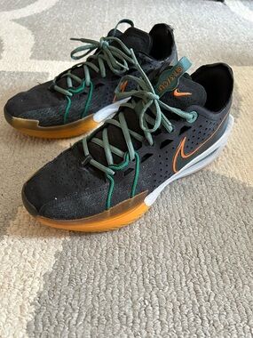 Nike GT Cut 3 Basketball Shoes Sz 10.5